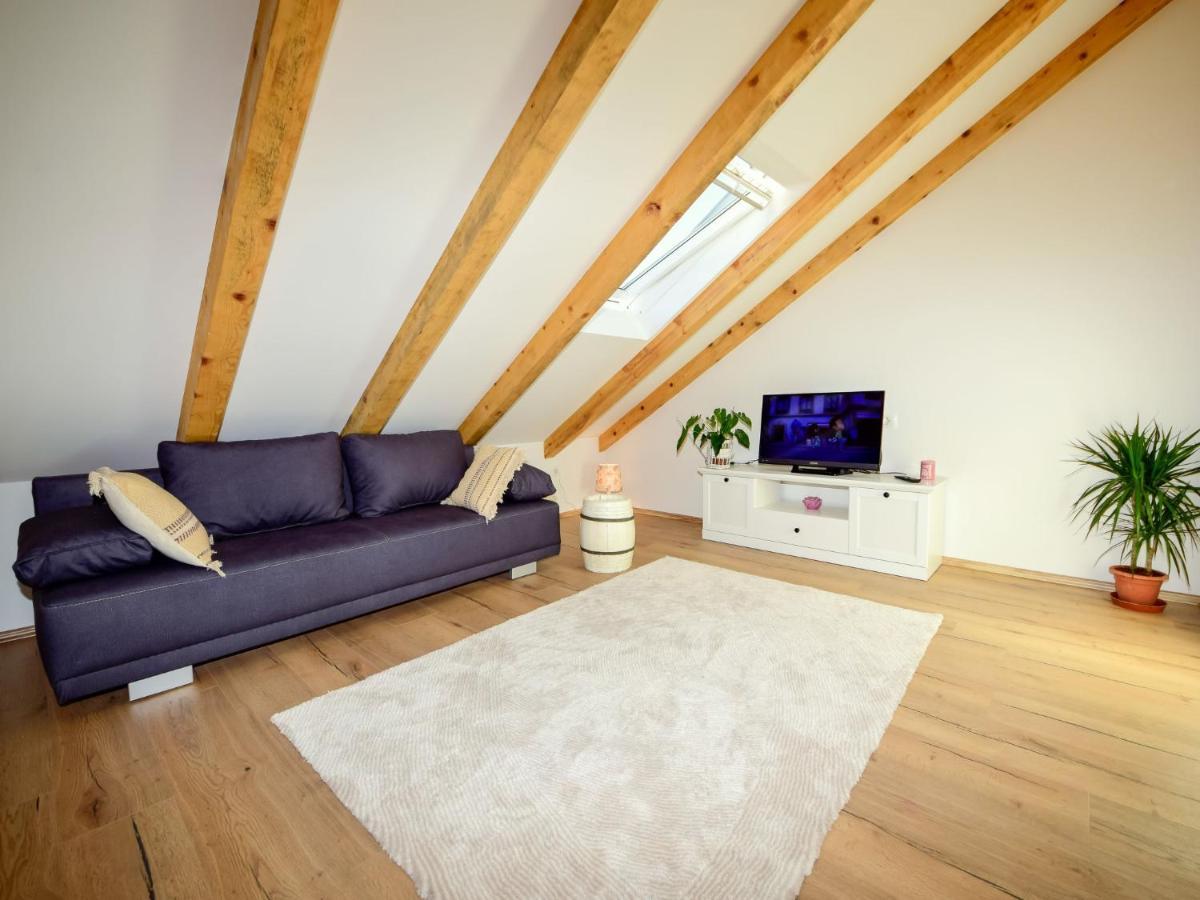 Holiday Home Lara By Interhome Omis Exterior photo